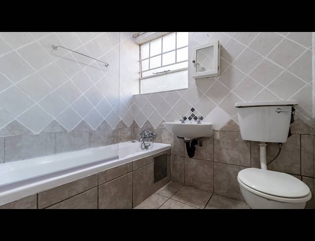 2 BEDROOM APARTMENT FOR SALE IN WELTEVREDEN PARK